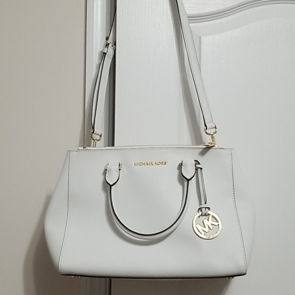 Michael Kors Mercer small belted - Picture 1 of 3